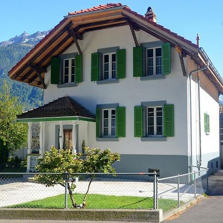 Jungfrau Family Holiday Home Matten bei Interlaken Экстерьер фото